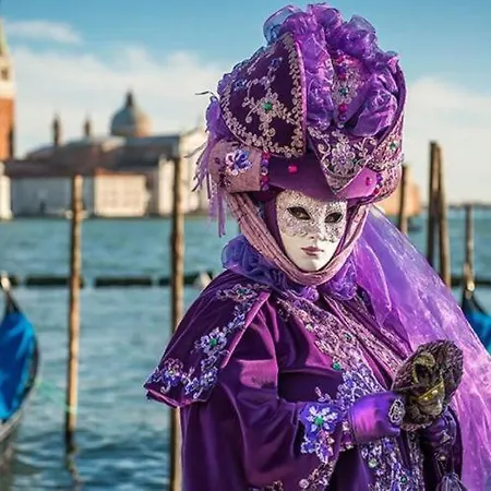 Nirvana's 2 Near Venice Apartman