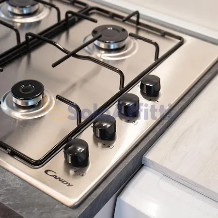 Nirvana's 2 Near Venice